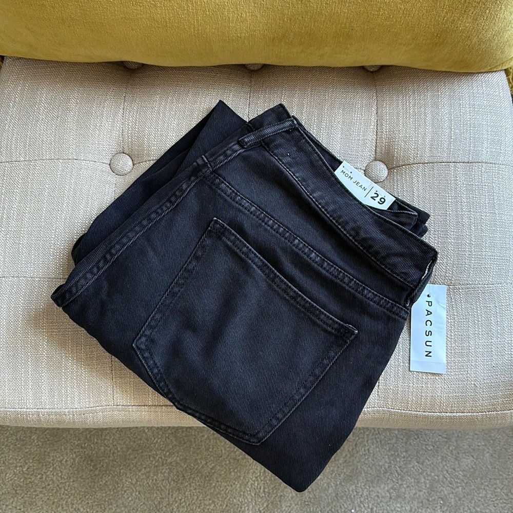PacSun Mom Jean 🖤